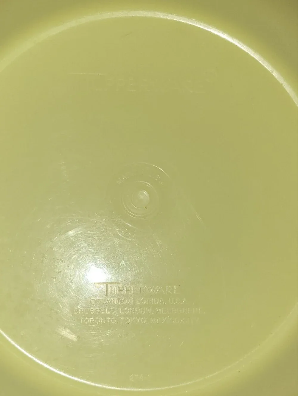 1954 Tupperware Bowl with Lid 13
